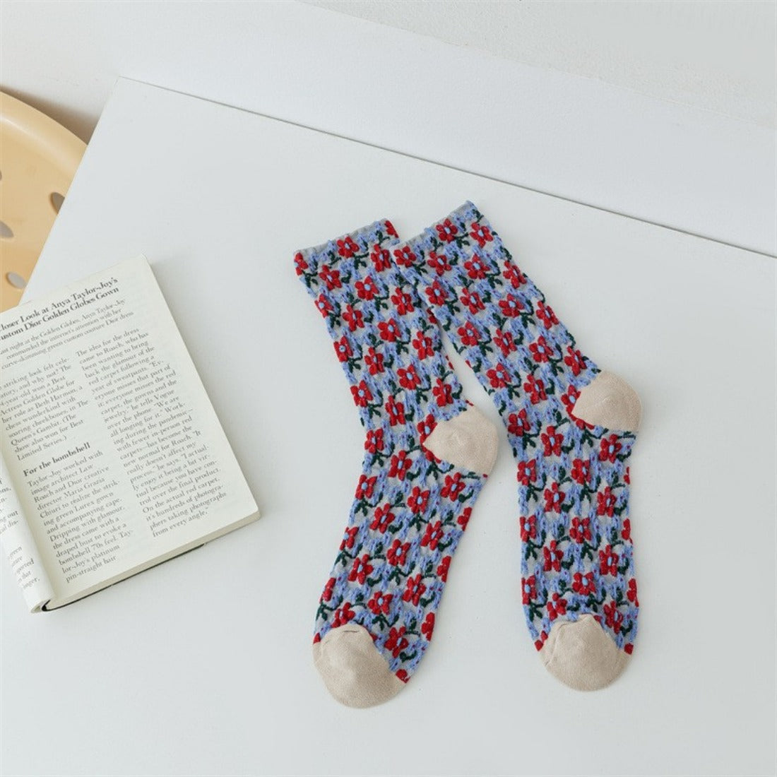 Rufia - Embossed Tiny Floral Pattern Mid-Calf Socks