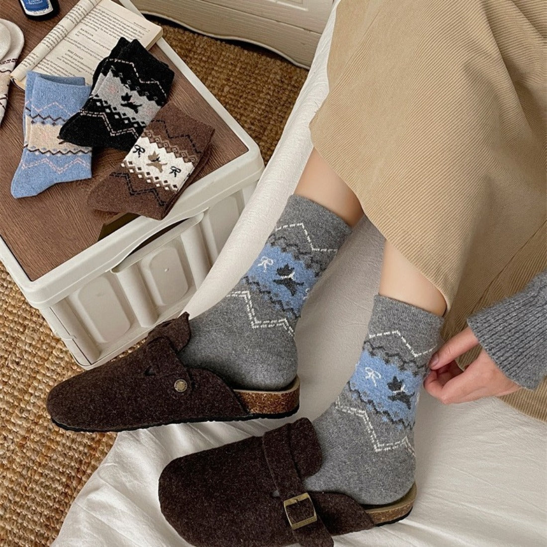 Rufia - Adorable Dog Pattern Thickened Mid-Calf Socks
