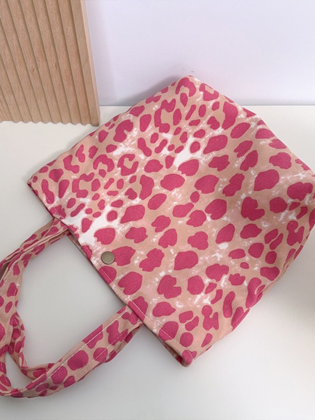 Cosbai - Pink Canvas Handbag with Leopard Patterns