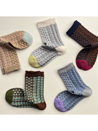 Rufia - Vintage Floral Embossed Socks
