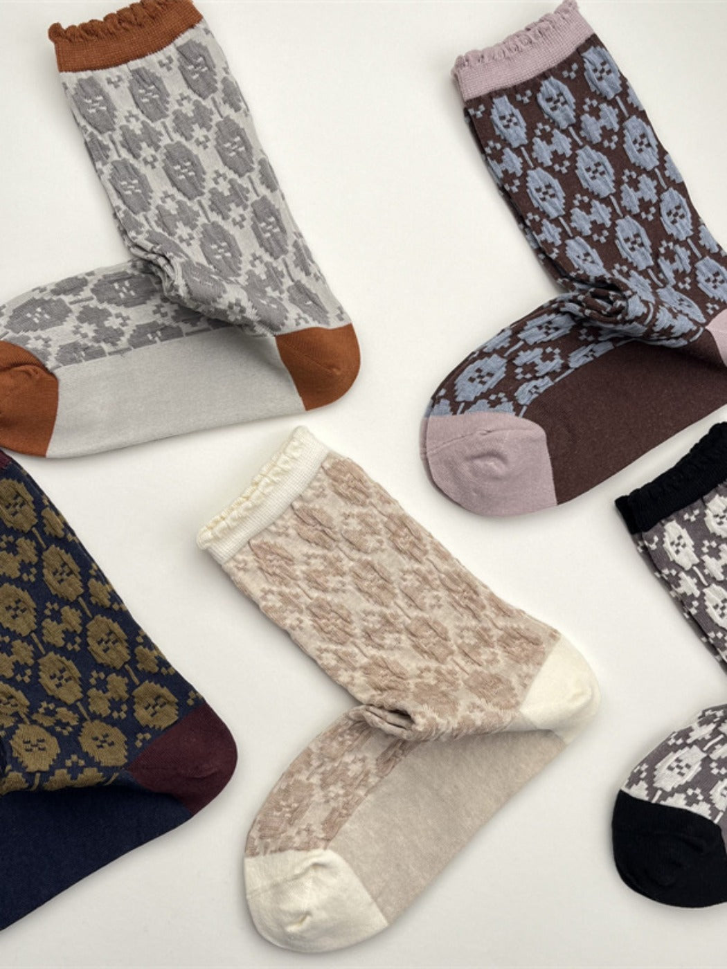 Rufia - Retro Mid-Calf Socks with Embossed Flowers