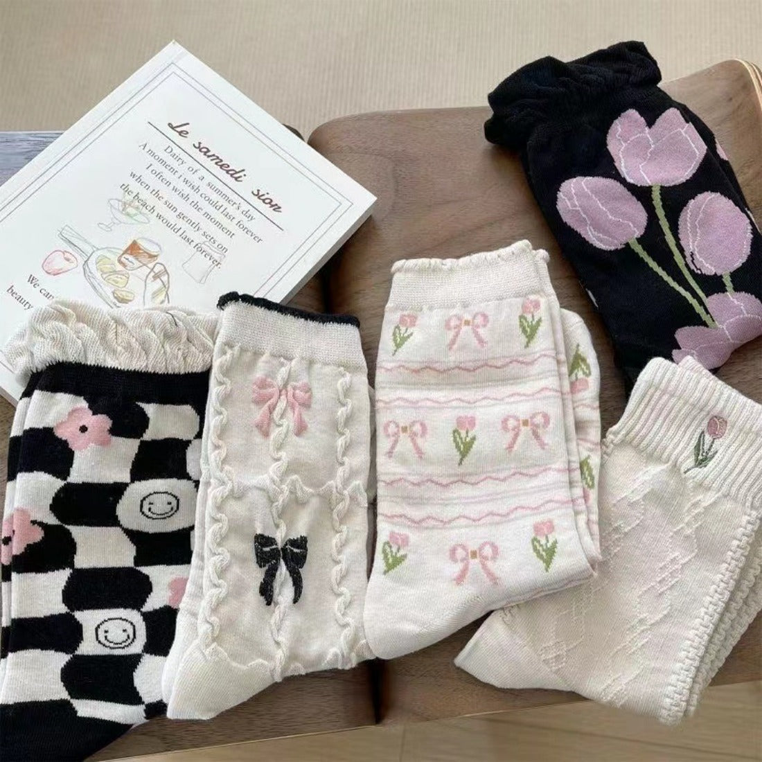 Rufia - Tulip Pattern Socks
