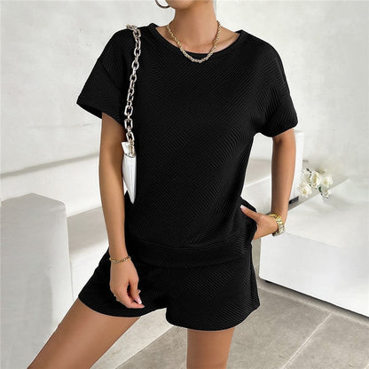 Casual Two-Piece Set- Solid Color Round Neck Top And Shorts