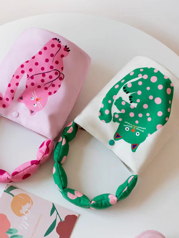 Cartoon Tiger Hand Bucket Bag