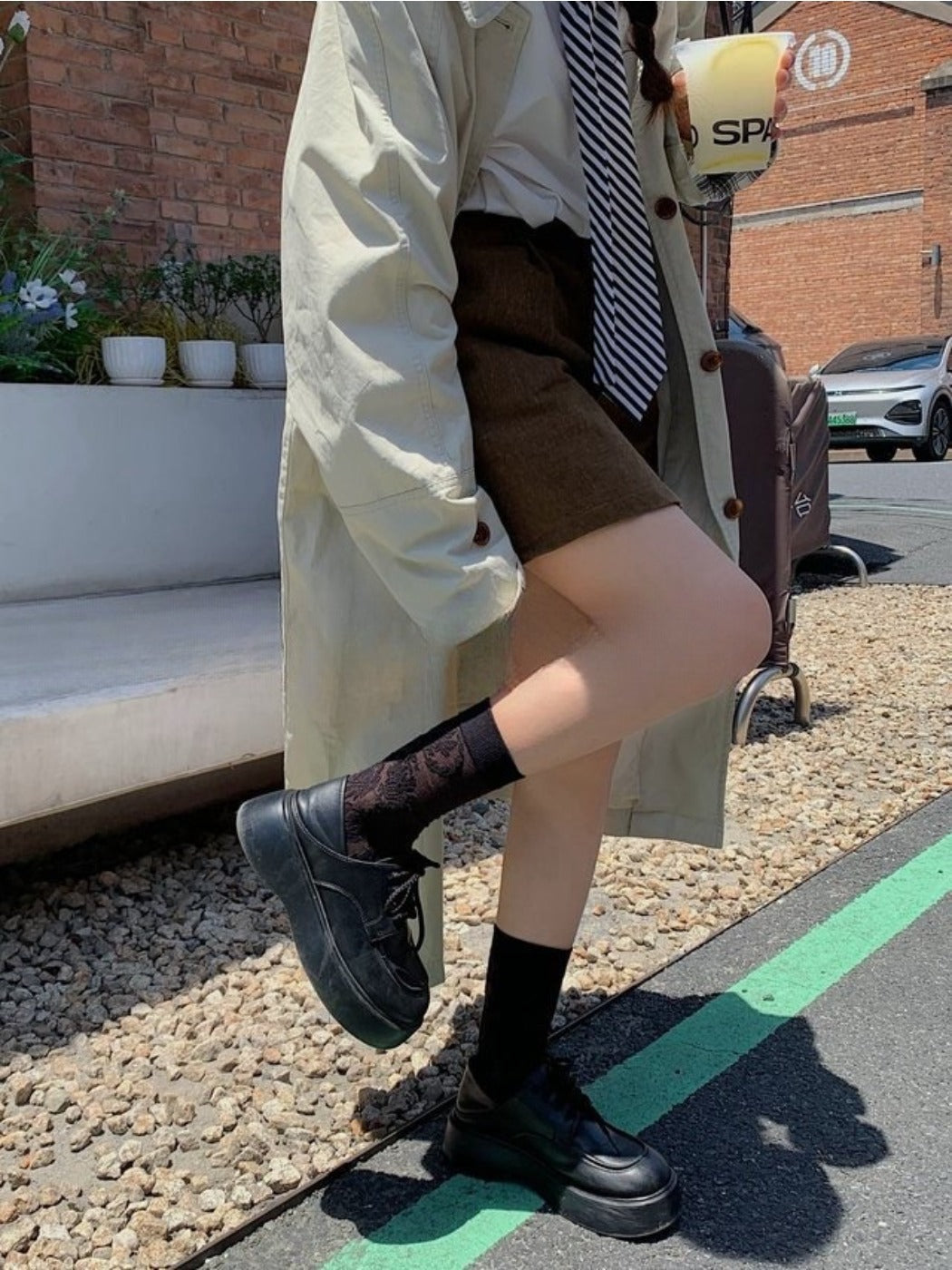 Rufia - Retro Floral Embossed Plaid Socks