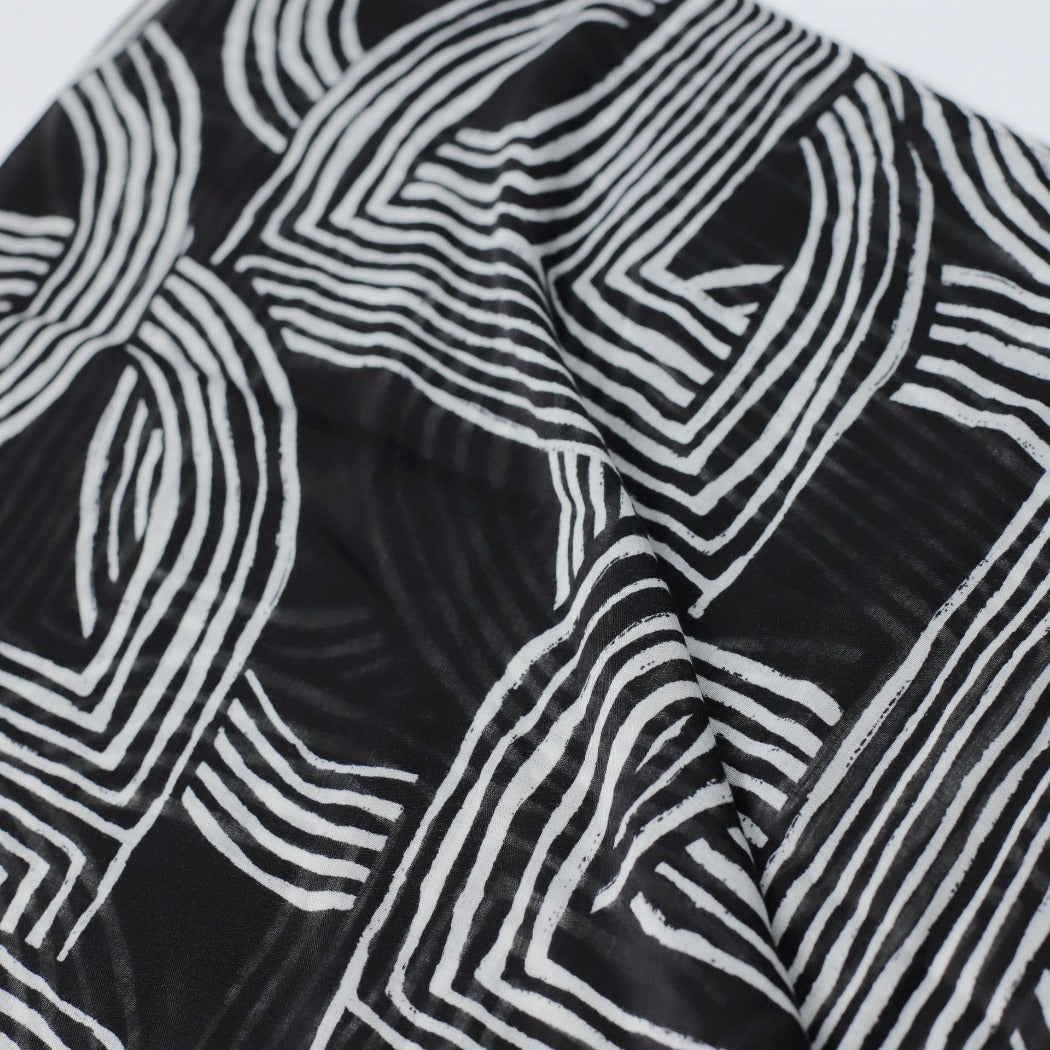 Scarvii - Striped Print Solid Scarf – Classic &amp; Stylish