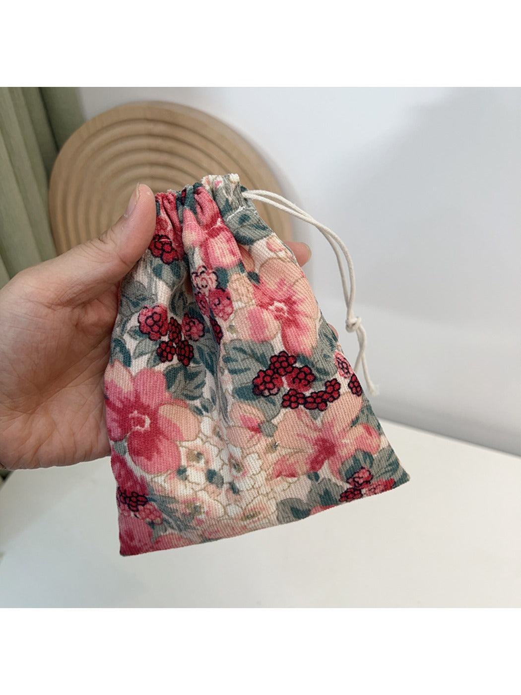 Cosbai - Floral Drawstring Pouch - Mini &amp; Portable