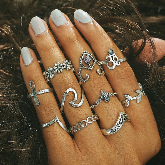 Vintage Crystal Hollow Carved V-Shaped Flowers 10 Sets Of 10 Sets Of Rings Ring Sets Of Jewelry