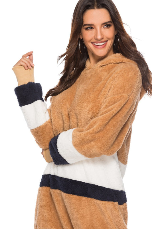 Color Contract Plush Hoodie Loose Stitching Mid-Length Sweater