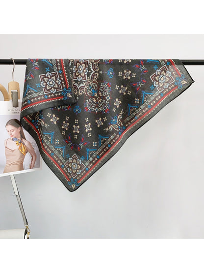 Scarvii - 27'' Retro Print Square Scarf - Classic &amp; Chic