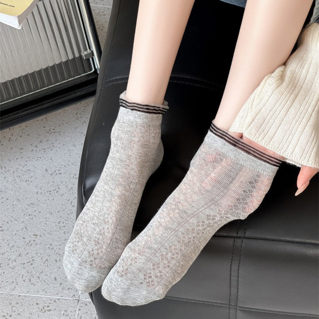 Rufia - Lace Trim Mesh Ankle Socks