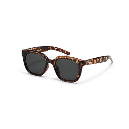 Versatile Square Frame Sunglasses