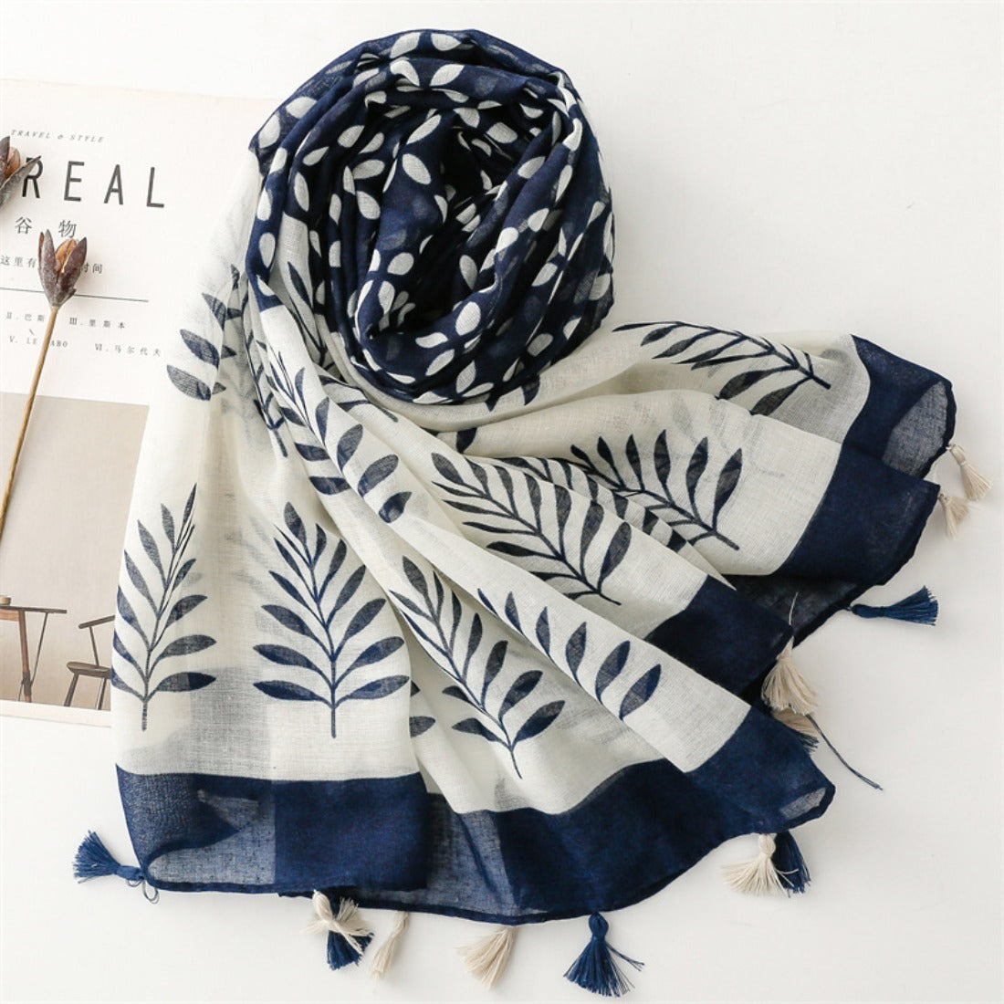 Scarvii - Blue &amp; White Wheat Pattern Bohemian Scarf
