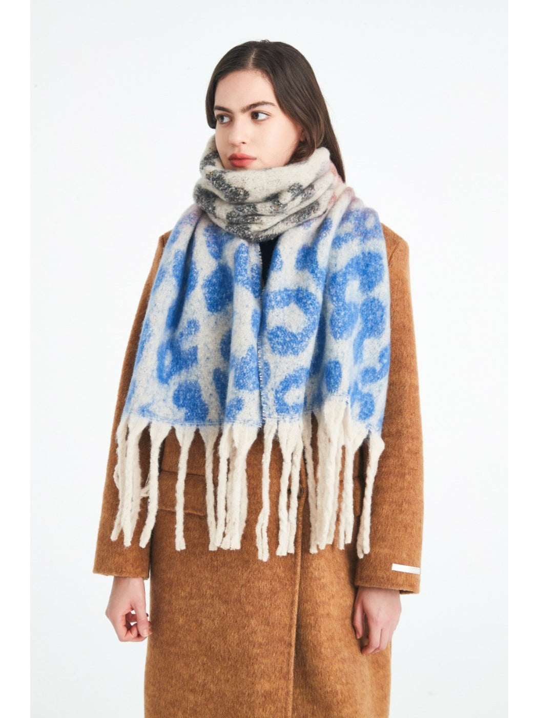 Scarvii - Winter Tassel Scarf with Leopard Patterns