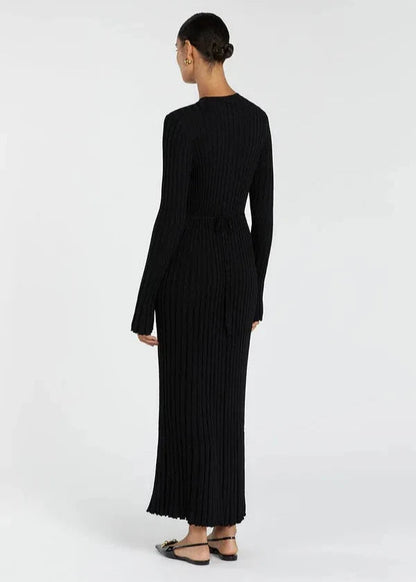 Pleated Ribbed Knit Midi Dress In Soft Fabric