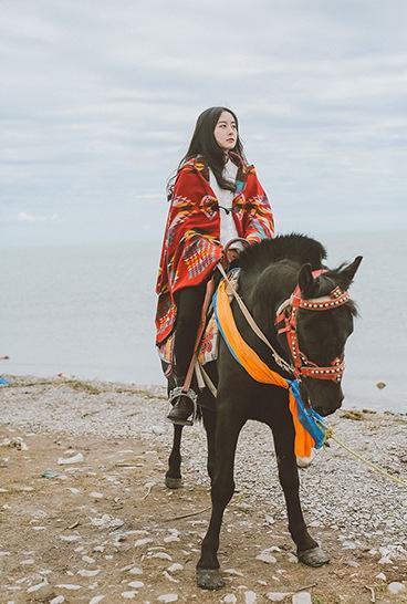 Tibetan Nepalese National Cloak Shawl Thick Hooded Bohemian Scarf