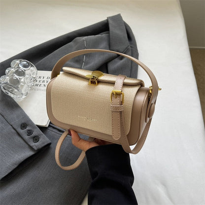Retro Handbag With Pendant