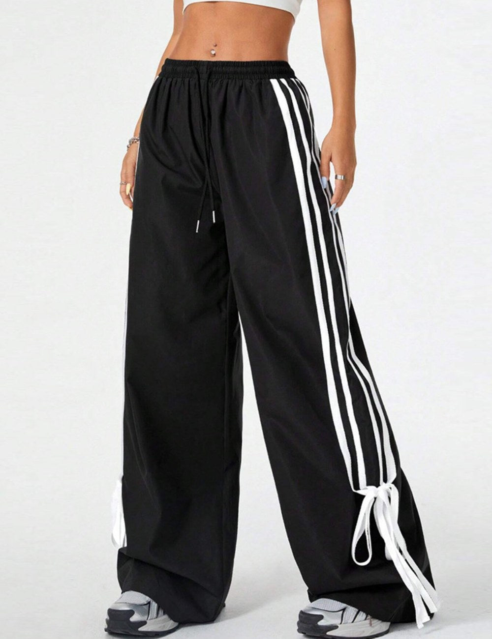 Striped Bow Tie Loose Straight Leg