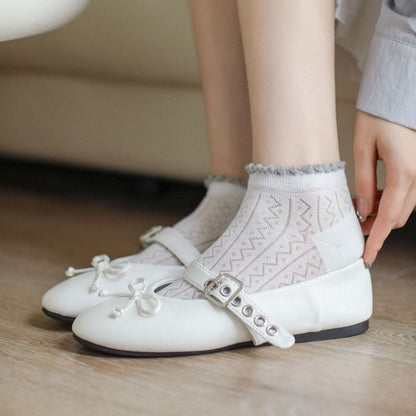 Rufia - Grey Striped Wavy Trim Ankle Socks - Basic