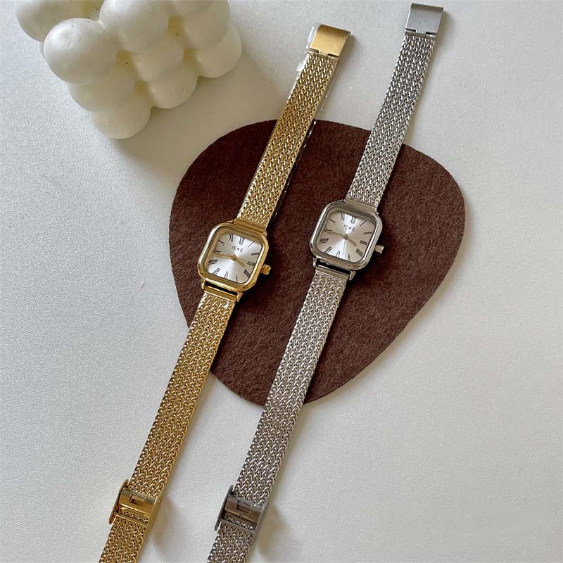 Retro Roman Numeral Quartz Watch