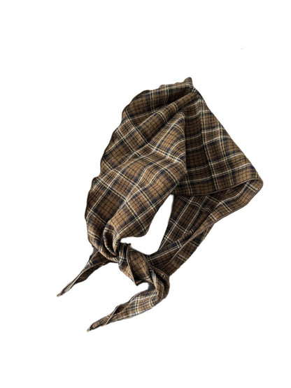 Scarvii - Retro Plaid Triangle Scarf