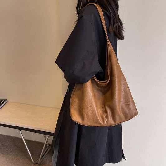 Retro Handbag With Pendant