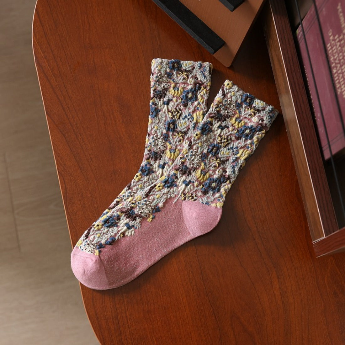Rufia - 3D Floral Mid-Calf Socks