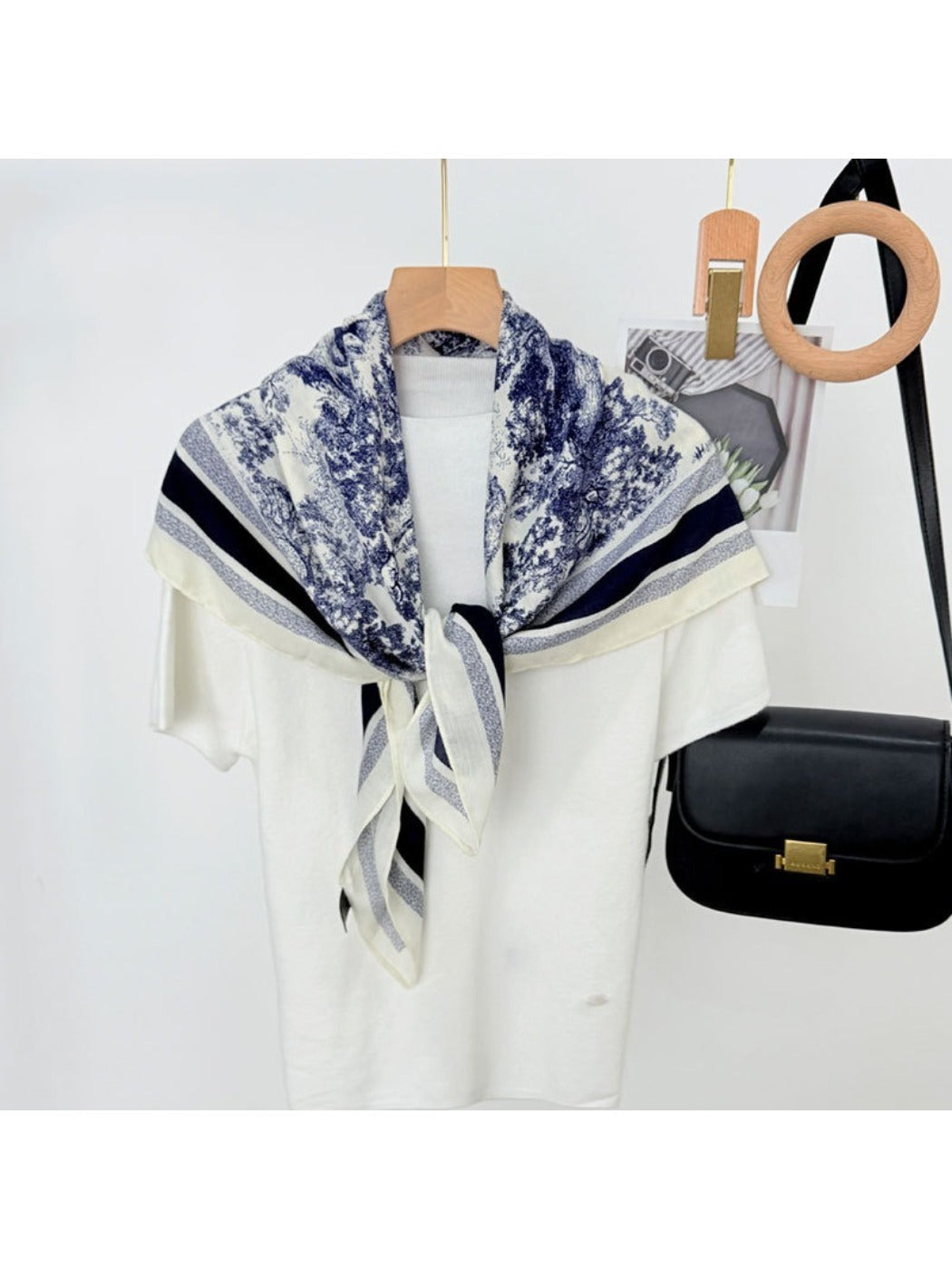 Scarvii - Jungle Print Square Scarf for Women