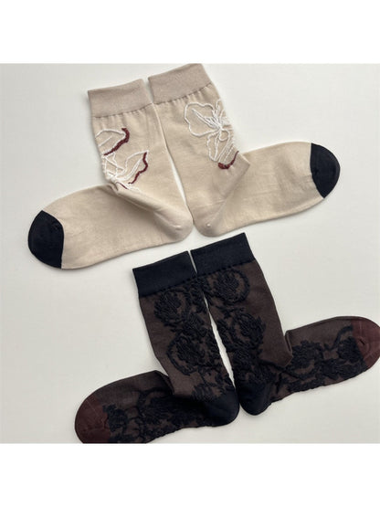 Rufia - Retro Floral Embossed Plaid Socks