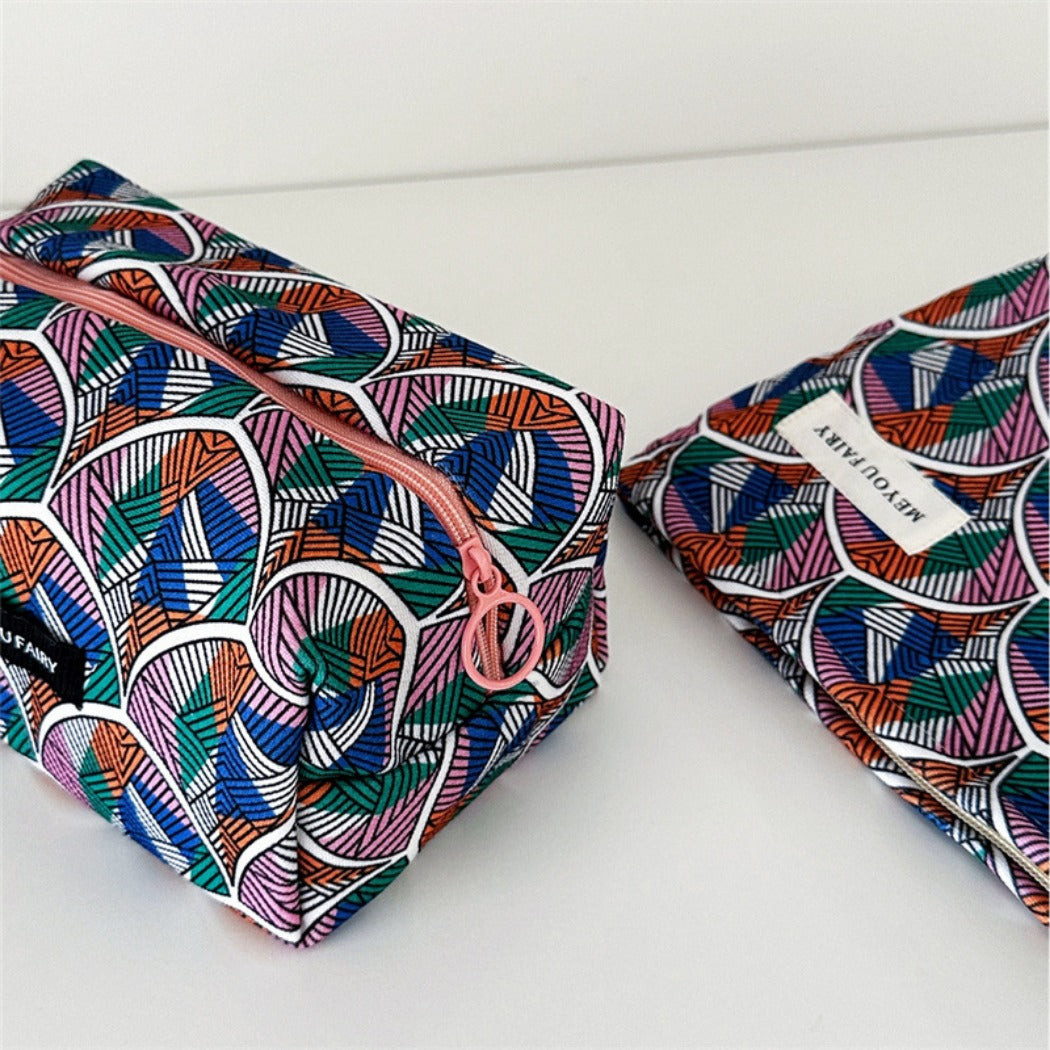 Cosbai - Colorful Fan-Print Makeup Bag - Practical &amp; Basic