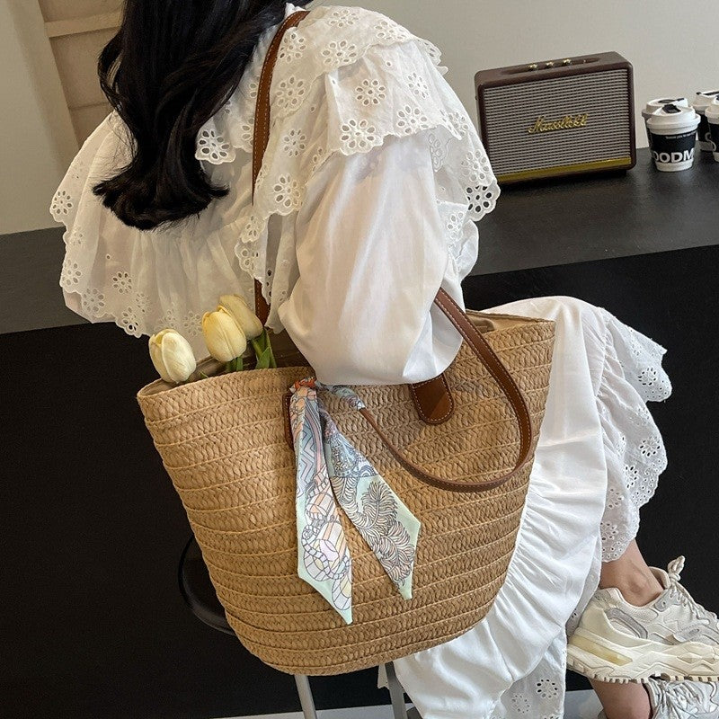 Versatile Bucket Handbag
