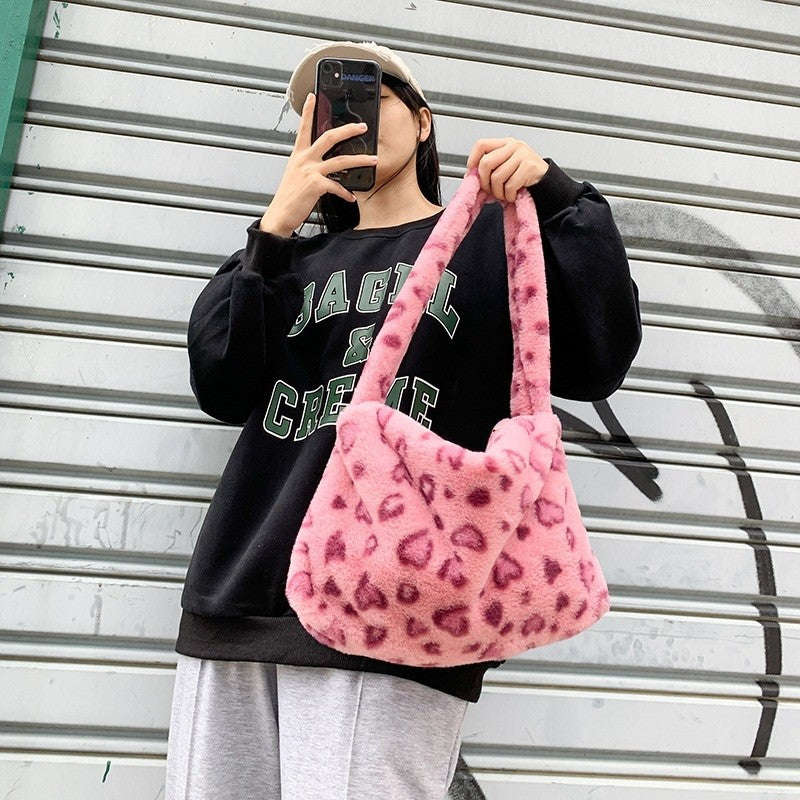 Cute Black  White Flowers Plush Shoulder Bag