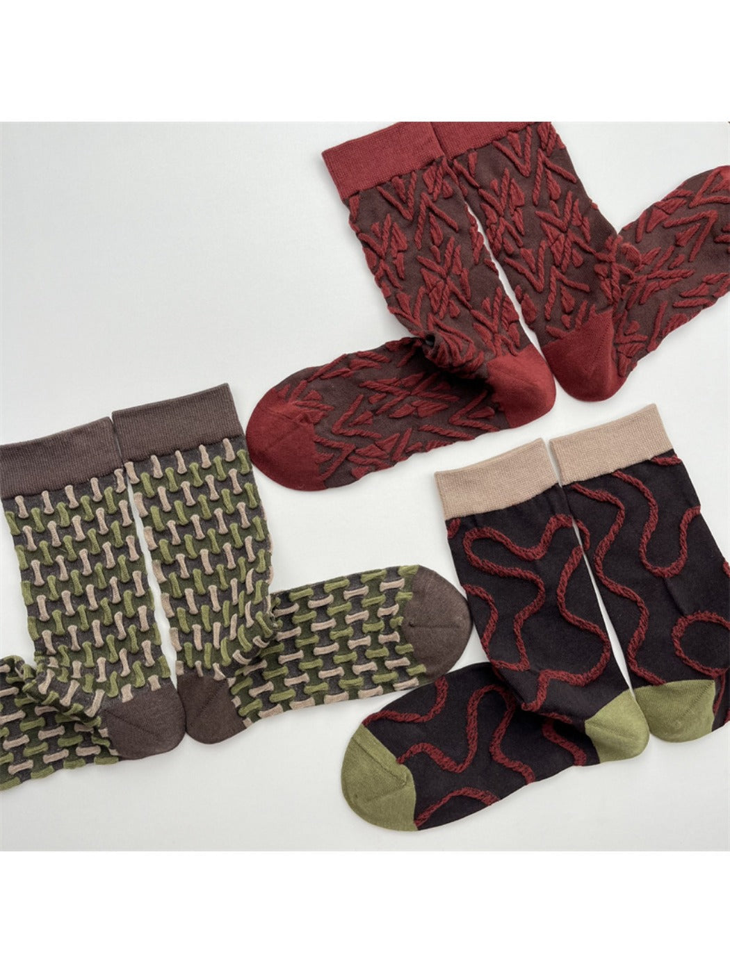 Rufia - Geometric Pattern Color-Block Mid-Crew Socks