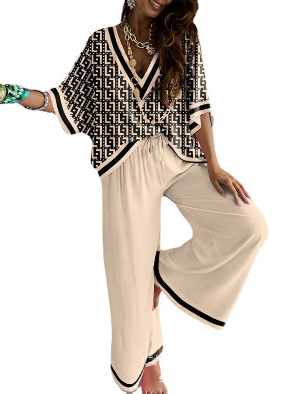Urban Loose Printed V-Neck T-Shirt & Wide Leg Pants Suit