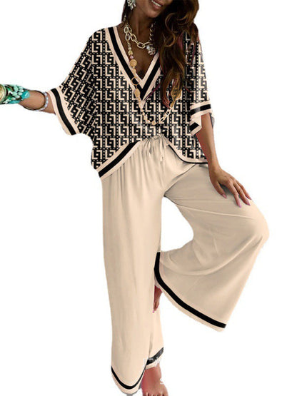 Urban Loose Printed V-Neck T-Shirt & Wide Leg Pants Suit
