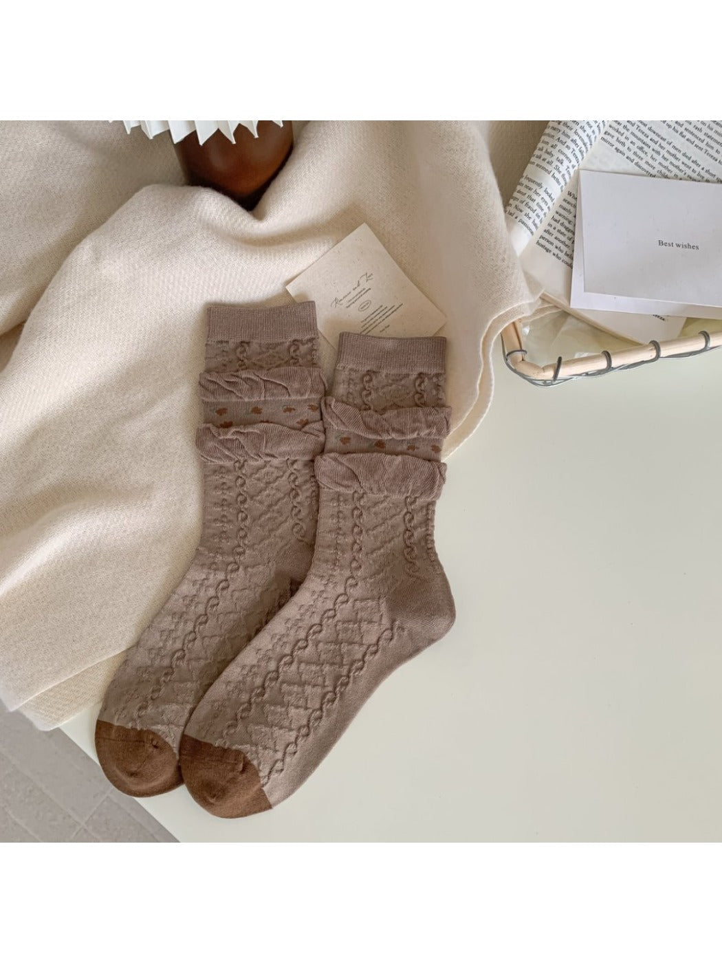Rufia - Vintage Mid-Calf Winter Socks with Tulip Floral Print