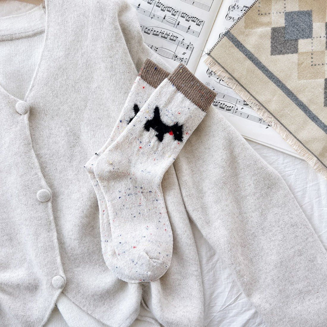 Rufia - Gray and White Dog Pattern Thick Warm Socks