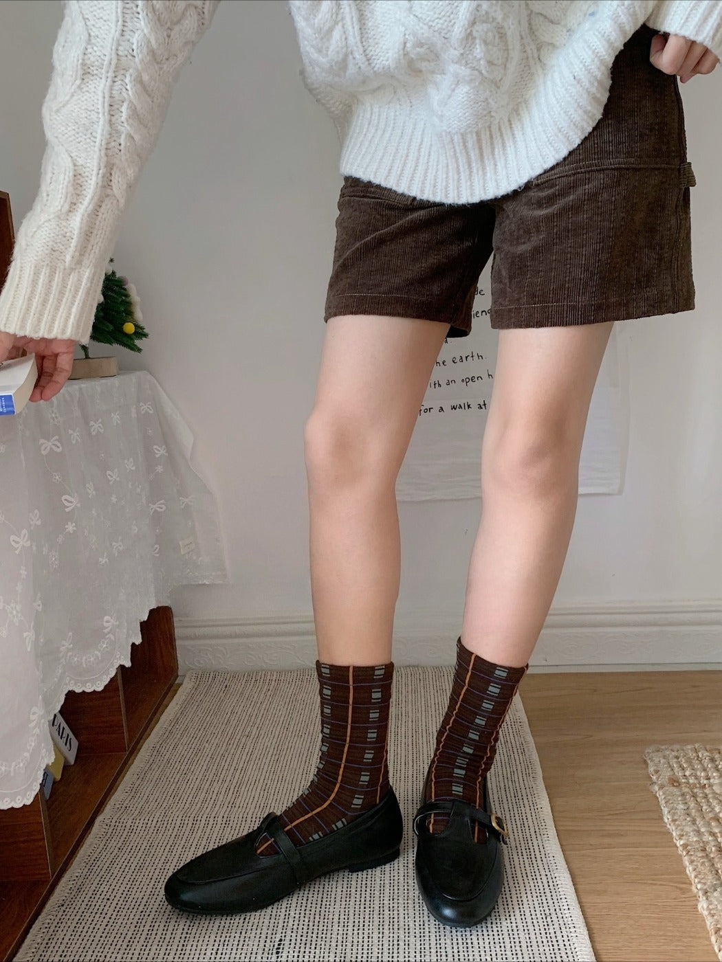 Rufia - Retro Mid-calf Socks with Line and Block Patterns
