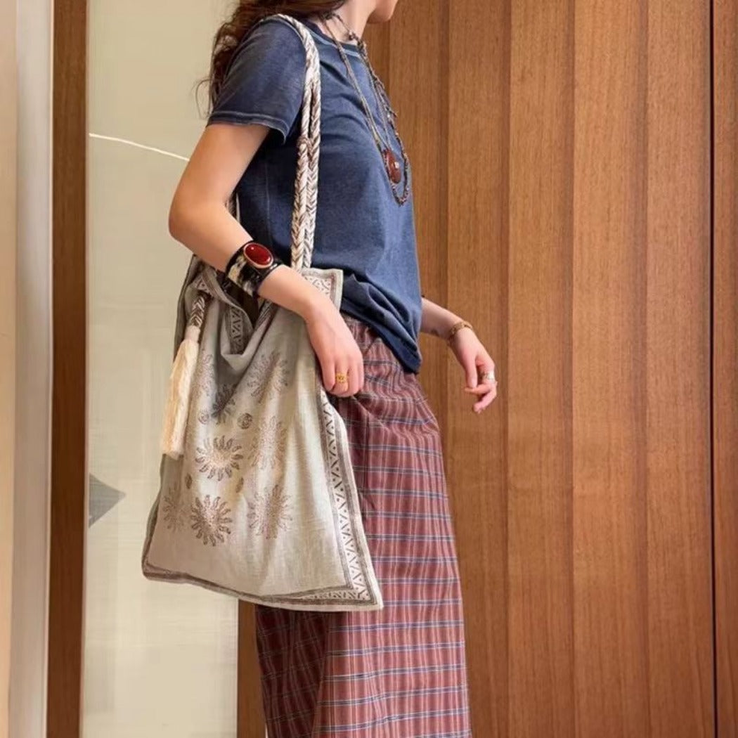 Cosbai - Boho Square Tote Bag With Tassel