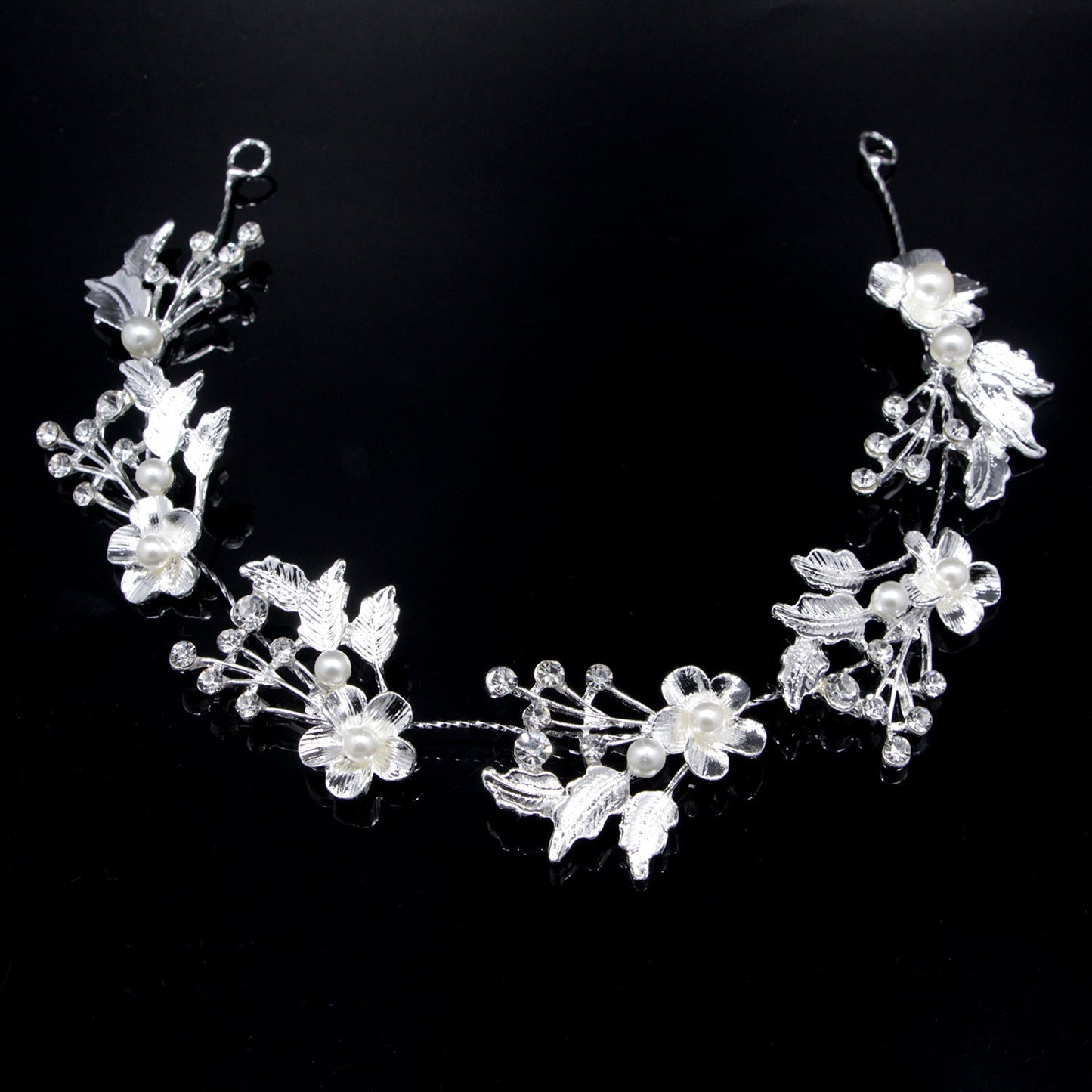 Alloy Leaf Pearl Bridal Hair Accessories with Rhinestones