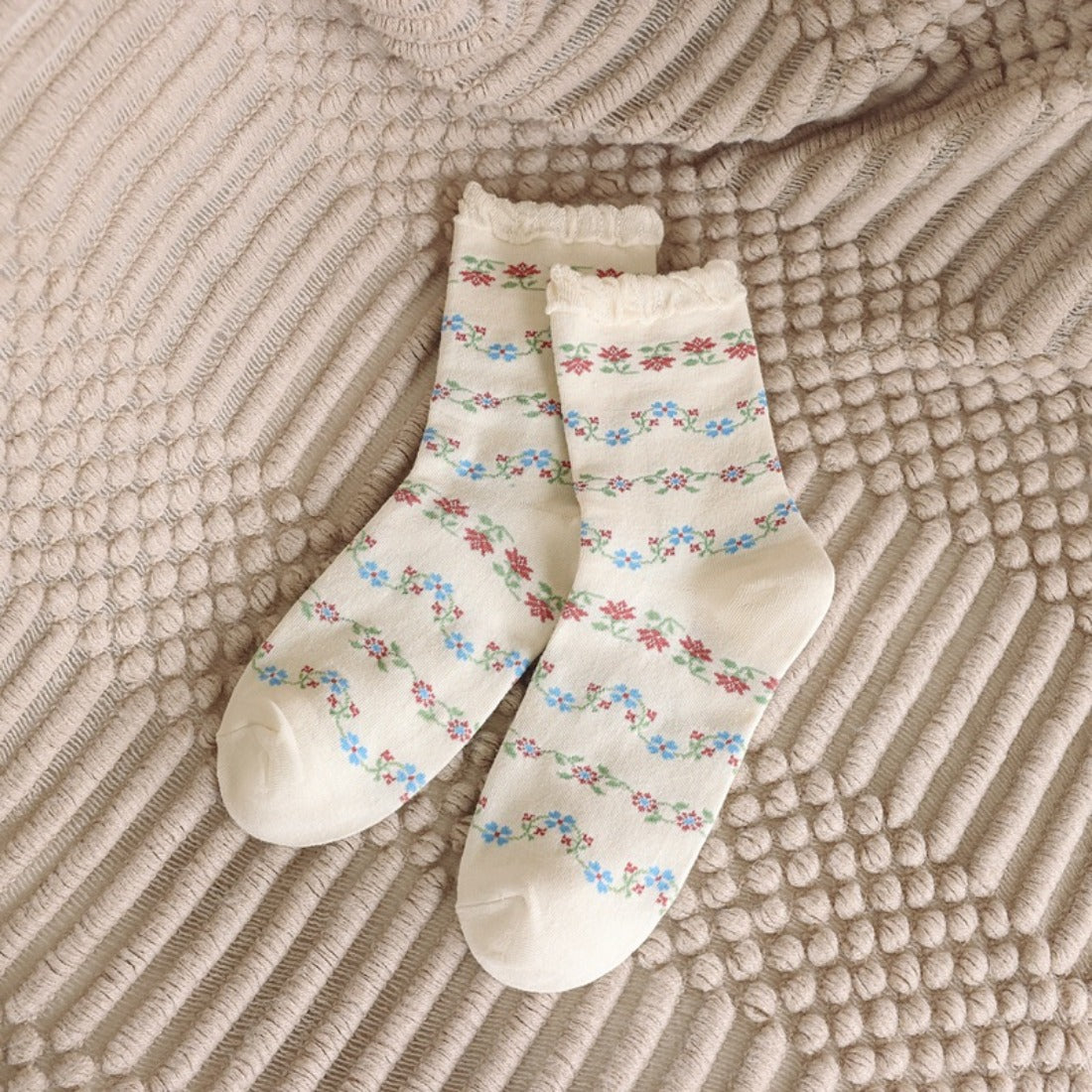Rufia - Vintage Floral Puff Socks