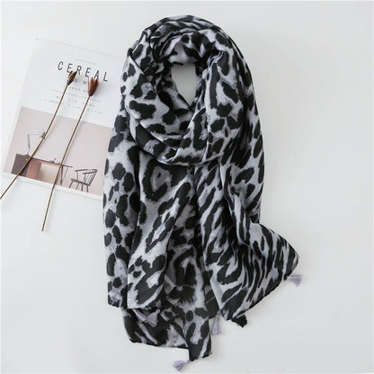 Classic Leopard Print Spring, Autumn, And Winter Long Versatile Cotton And Linen Scarf Dual Purpose Shawl