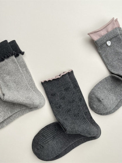 Rufia - Grey Pink Plaid Bow Mid-Crew Socks