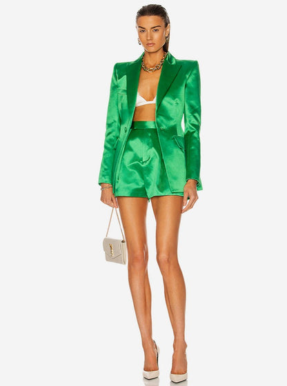 Nicole Suit