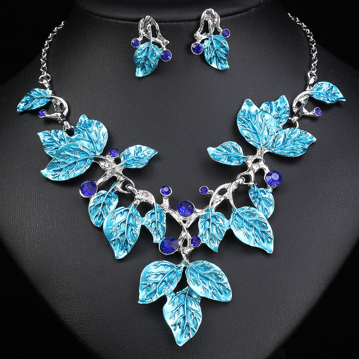 Exaggerated Floral Leaf Alloy Necklace Set with Earrings