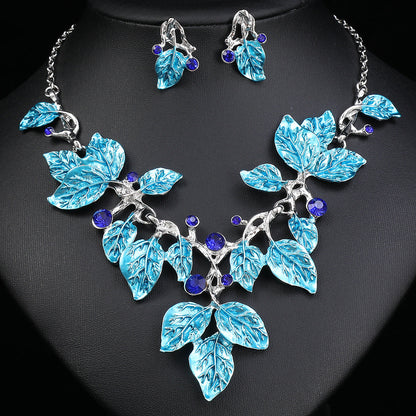 Exaggerated Floral Leaf Alloy Necklace Set with Earrings