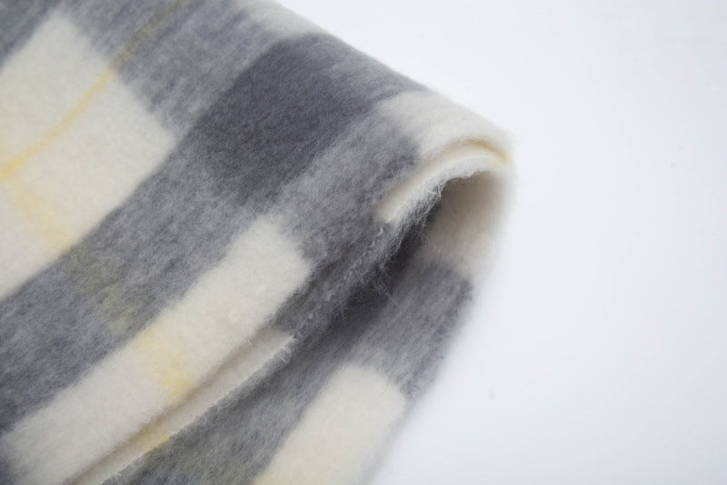 Trendy Winter Tassel Plaid Shawl Soft Scarf