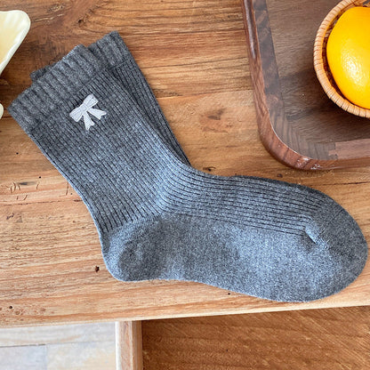 Bow Embroidery Solid Color Cotton Crew Socks