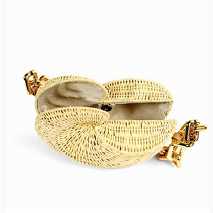 Woven Straw Woven Bag Shell Shape Rattan Woven Bag Personalized Acrylic Chain Shoulder Bag