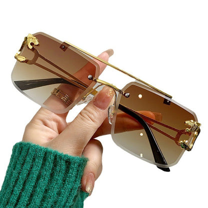 Trendy Square Sunglasses for Men and Women with Metal Frame